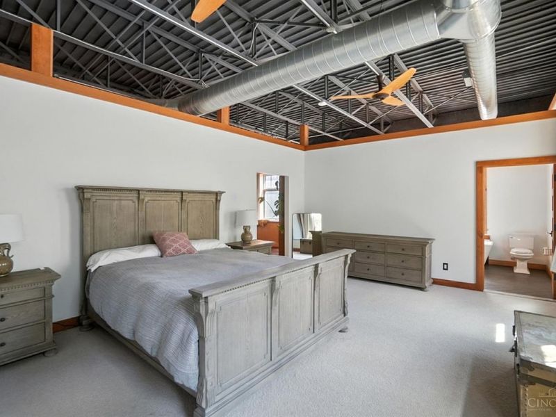 1628 Central Parkway, Cincinnati, OH 45202 Photo 23