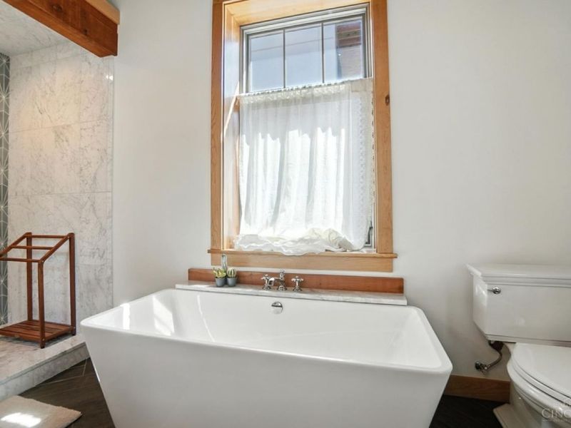 1628 Central Parkway, Cincinnati, OH 45202 Photo 32