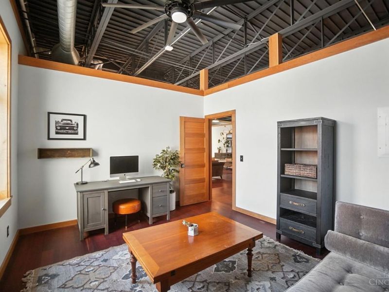 1628 Central Parkway, Cincinnati, OH 45202 Photo 34