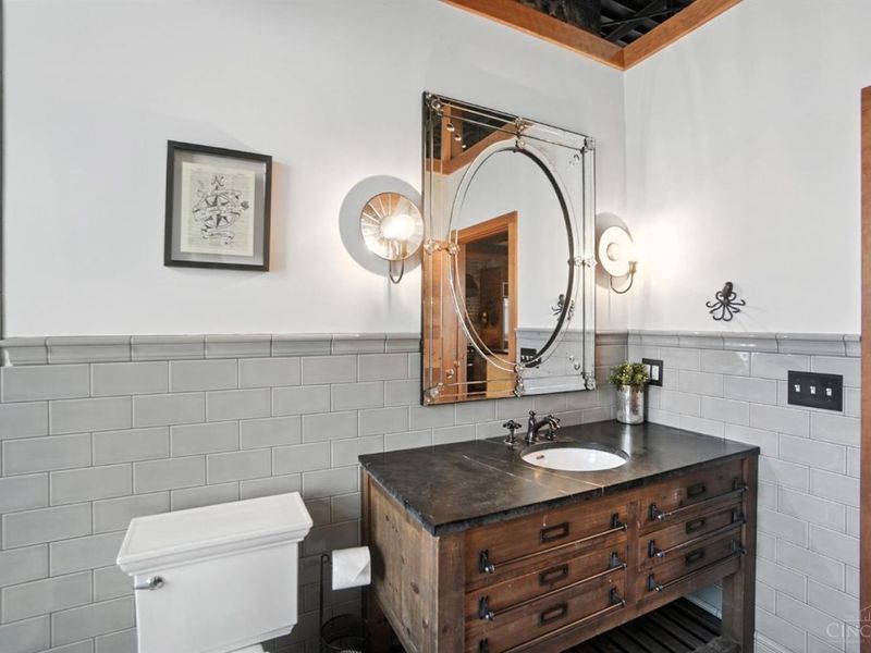 1628 Central Parkway, Cincinnati, OH 45202 Photo 37