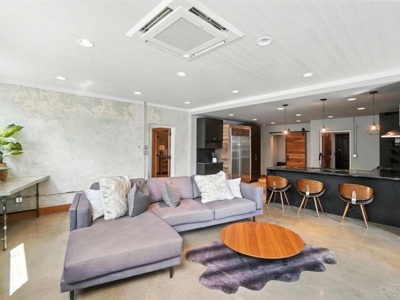 1628 Central Parkway, Cincinnati, OH 45202 Photo 44