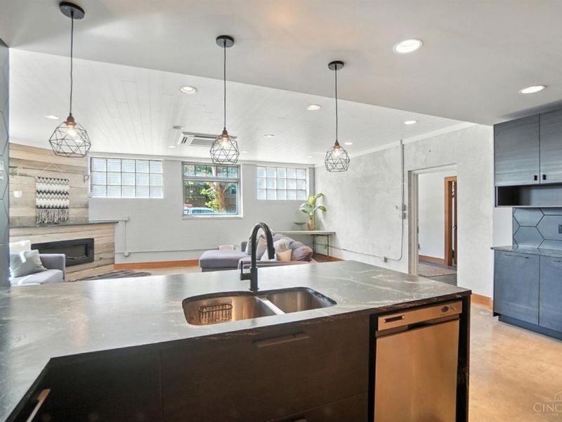 1628 Central Parkway, Cincinnati, OH 45202 Photo 51