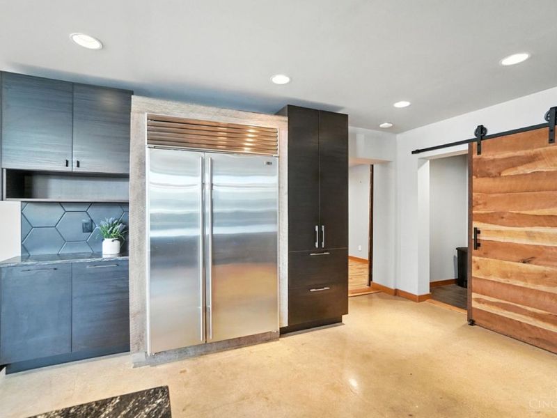 1628 Central Parkway, Cincinnati, OH 45202 Photo 54