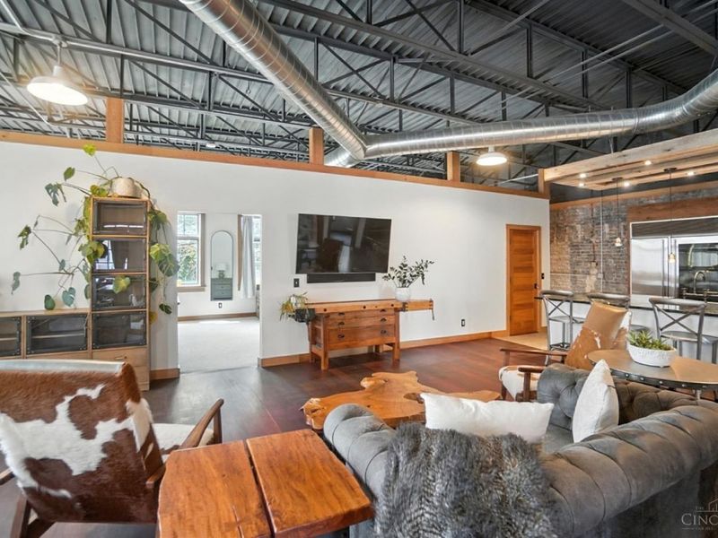 1628 Central Parkway, Cincinnati, OH 45202 Photo 6