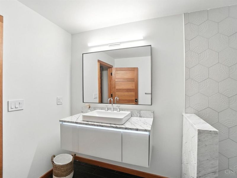 1628 Central Parkway, Cincinnati, OH 45202 Photo 64