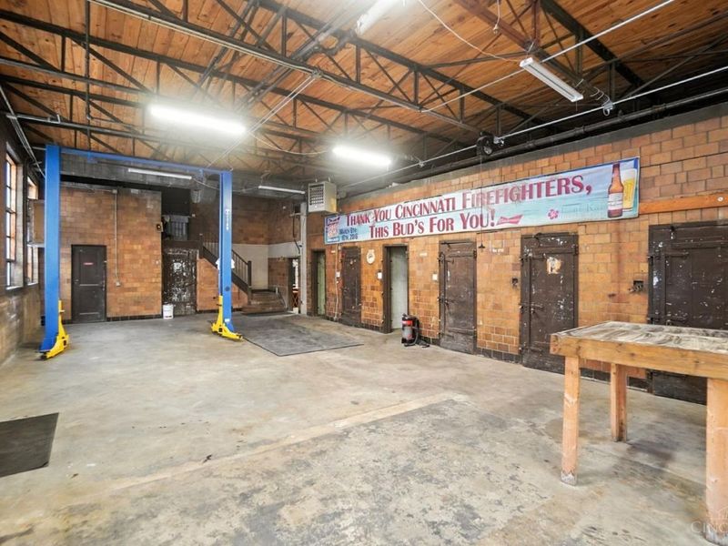 1628 Central Parkway, Cincinnati, OH 45202 Photo 67