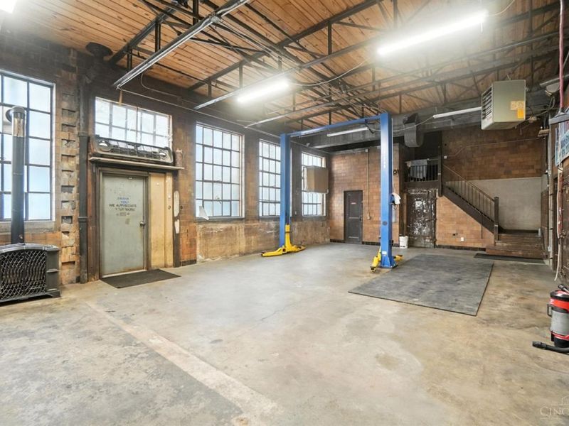 1628 Central Parkway, Cincinnati, OH 45202 Photo 68