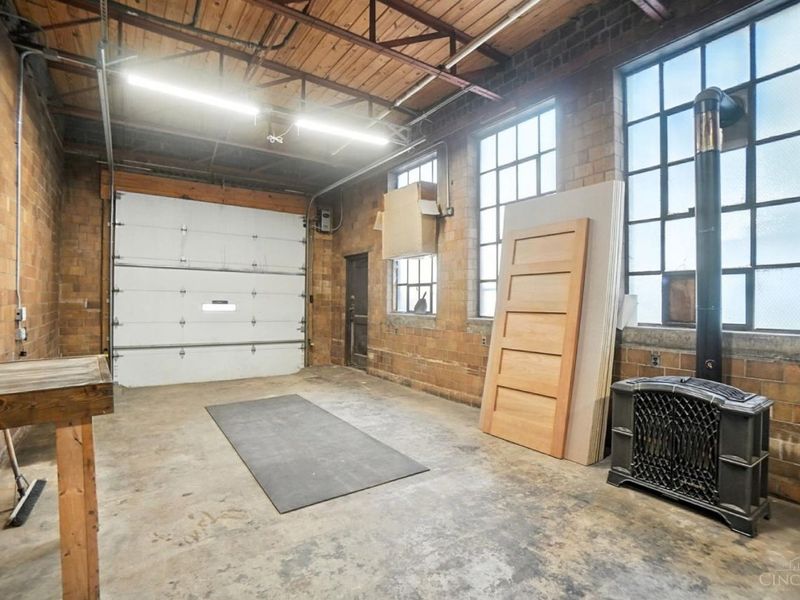 1628 Central Parkway, Cincinnati, OH 45202 Photo 69