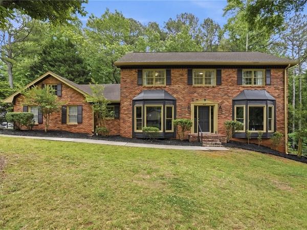600 Branch Valley Court, Roswell, GA 30076