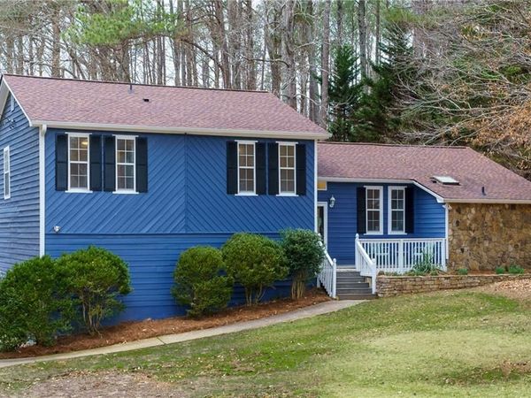 520 Victoria Road, Woodstock, GA 30189