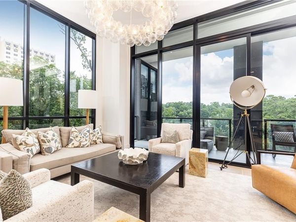 2425 Peachtree Road NE, Unit 404, Atlanta, GA 30305