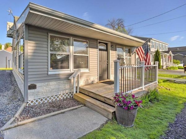 107 4th Street, Saratoga Springs, NY 12866