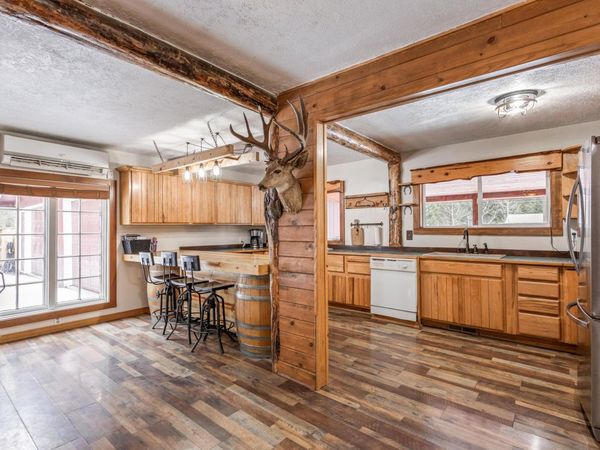 52531 Lost Ponderosa Road, La Pine, OR 97739