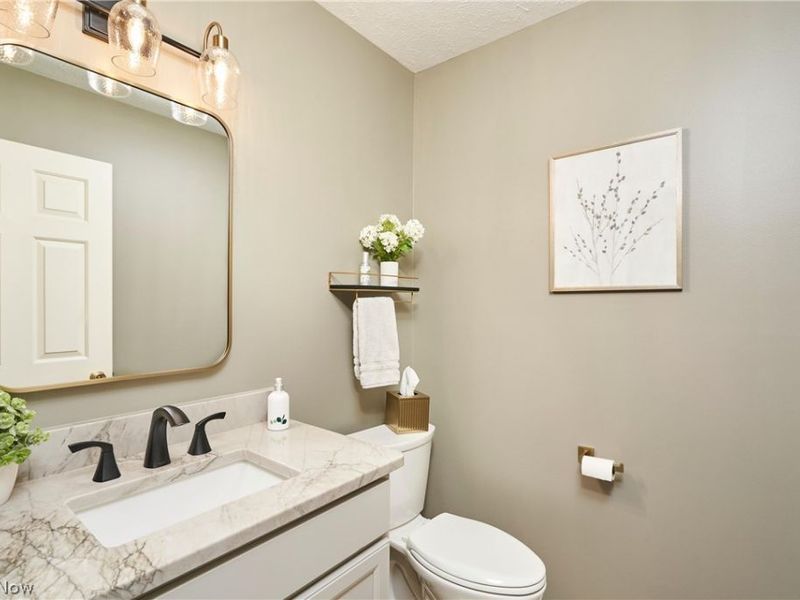 800 Hampton Circle, Unit 6, Aurora, OH 44202 Photo 9