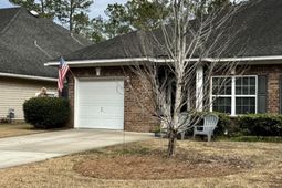 131 Manning Court photo 4