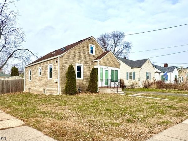 18 S Clark Ave, Somerville, NJ 08876