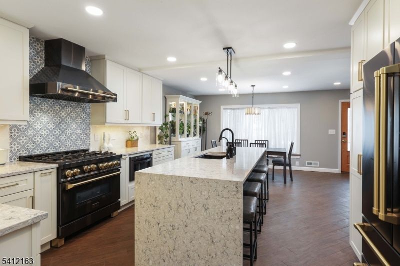 664 Summit Ave, Kenilworth, NJ 07033 Main Photo