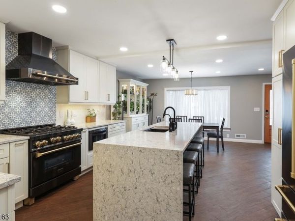 664 Summit Ave, Kenilworth, NJ 07033