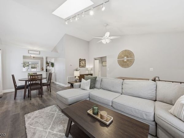 45 Fox Tail Ln, Hardyston, NJ 07419