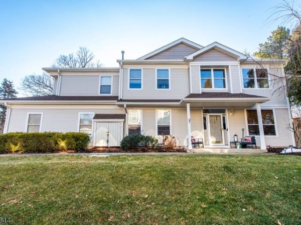 7 Hornbeam Way, Hardyston, NJ 07419