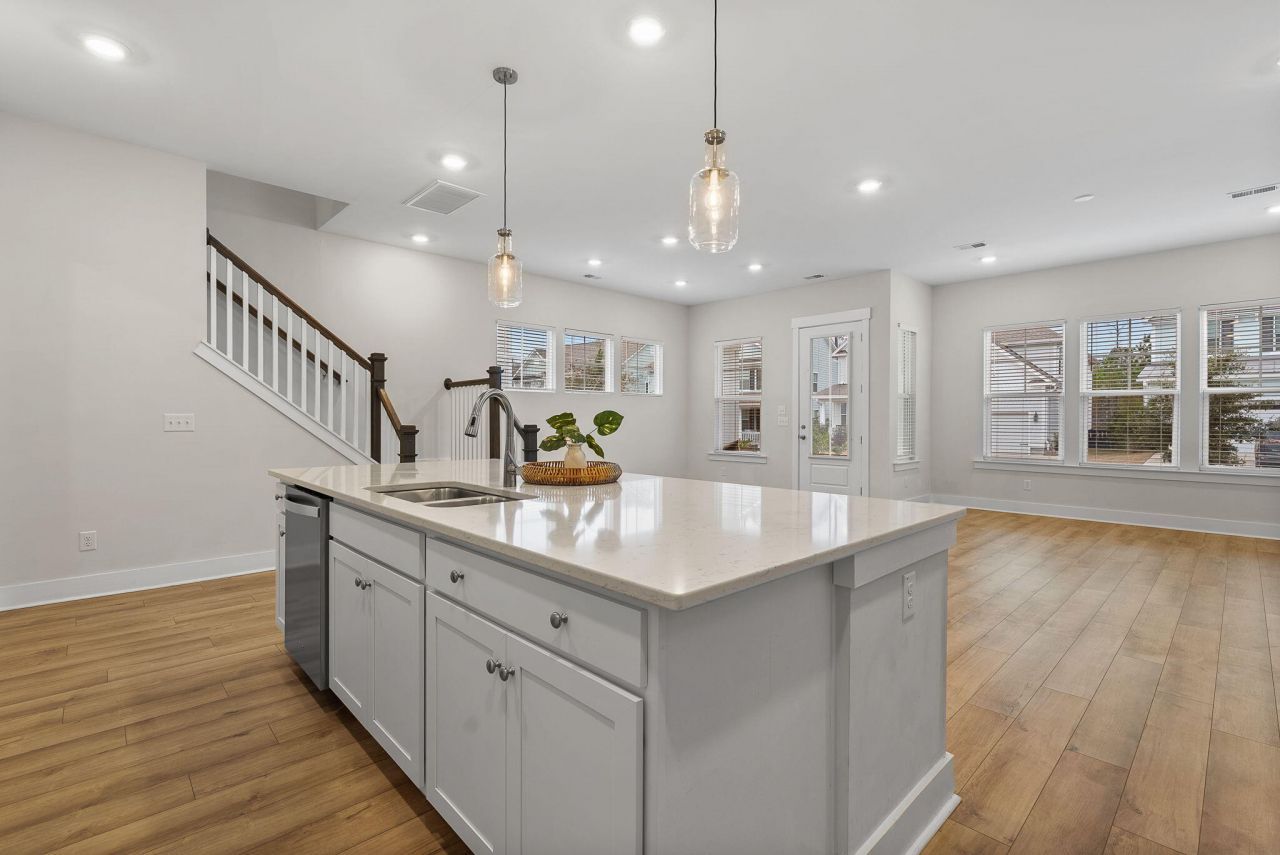 125 Trumpet Vine Drive Photo 11