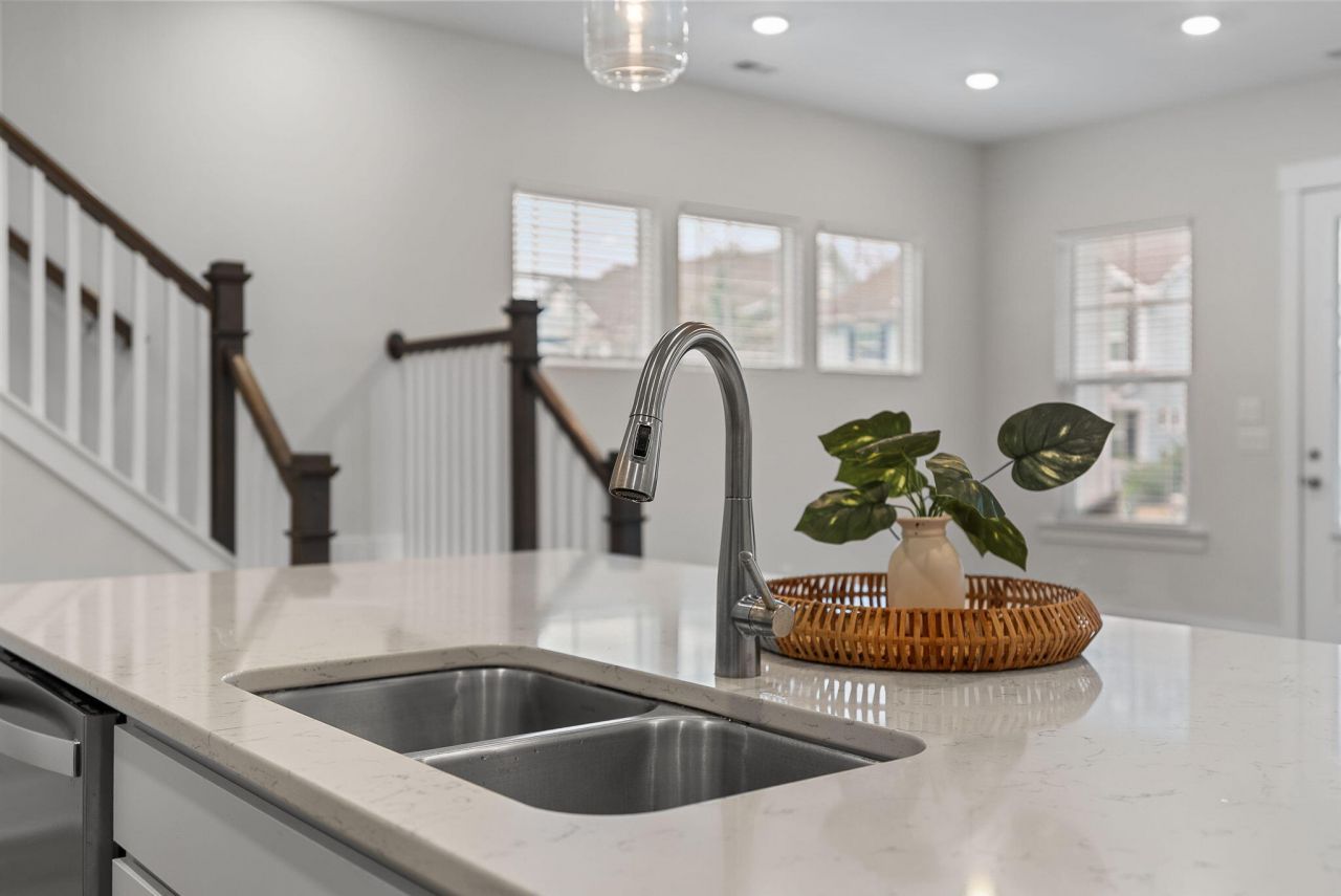 125 Trumpet Vine Drive Photo 12