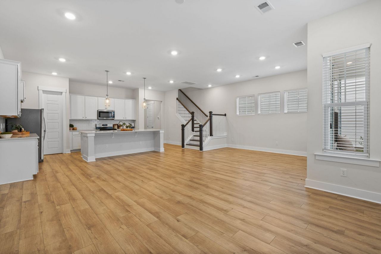 125 Trumpet Vine Drive Photo 17