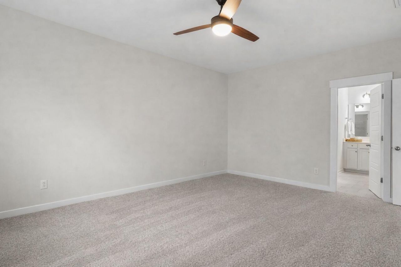 125 Trumpet Vine Drive Photo 28