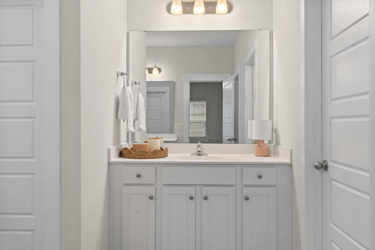 125 Trumpet Vine Drive Photo 32