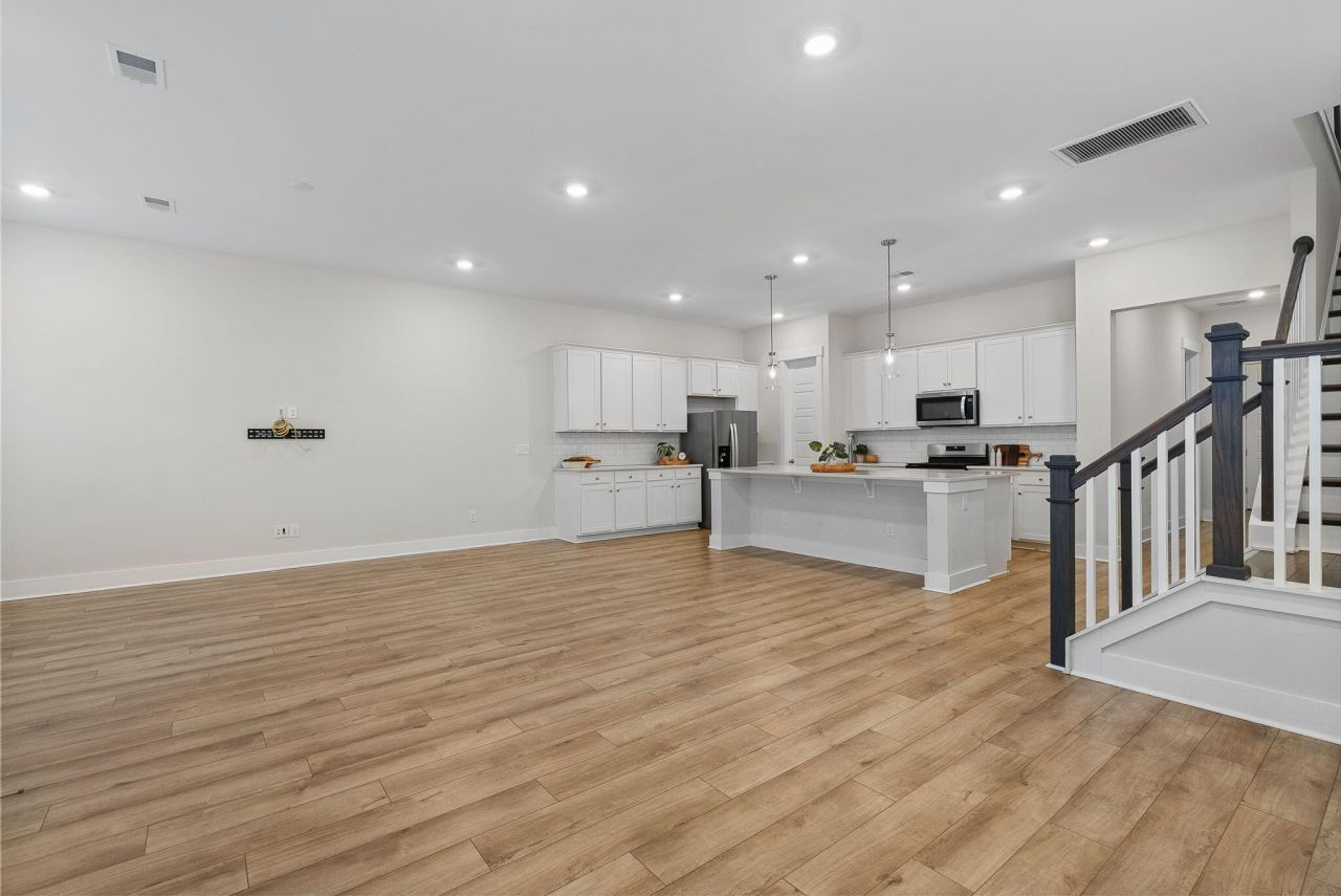 125 Trumpet Vine Drive Photo 6