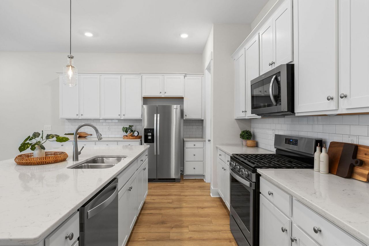 125 Trumpet Vine Drive Photo 8