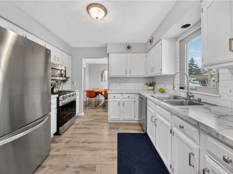 459 Auburn Street, Elyria, OH 44035 Photo 11