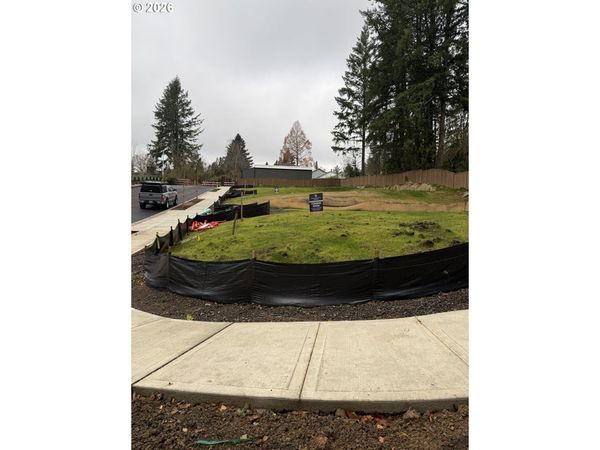 462 SW 95th, Portland, OR 97225