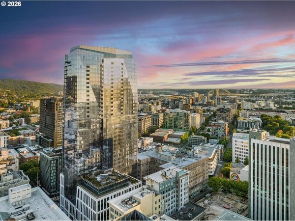 550 SW 10TH AVE, Unit 2202, Portland, OR 97205