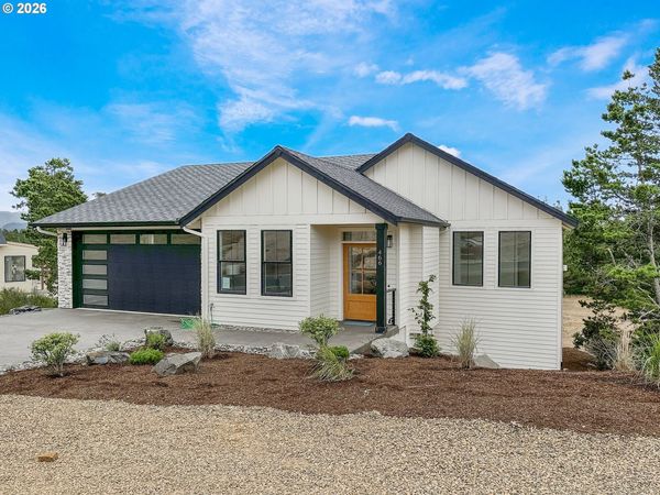 466 MEADOWS DR, Manzanita, OR 97130