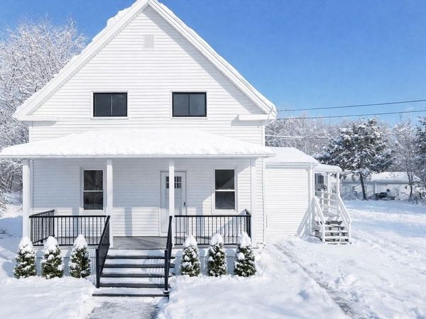 21 Irving St, Bellingham, MA 02019