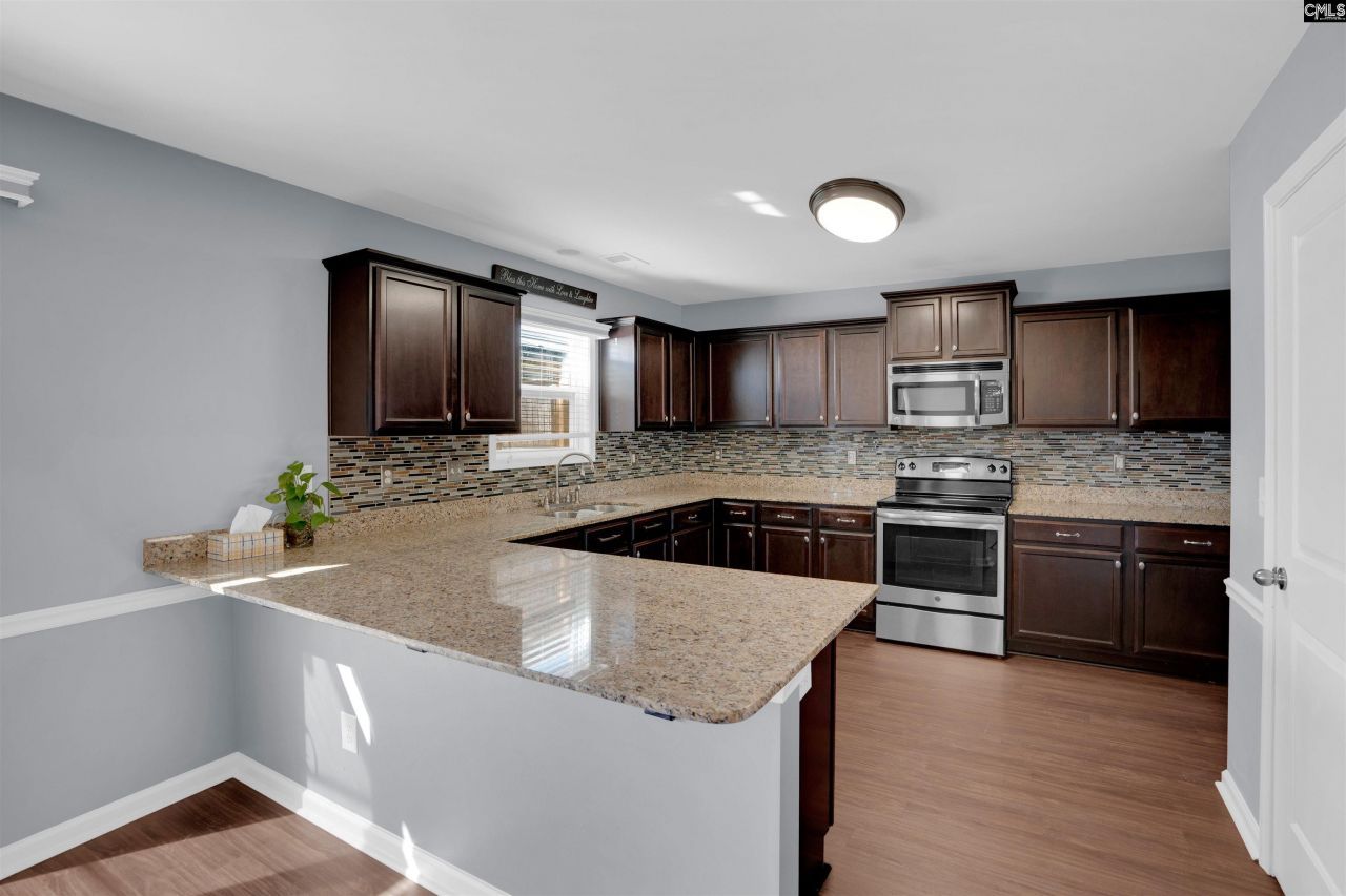 672 Deertrack Run  Photo 12