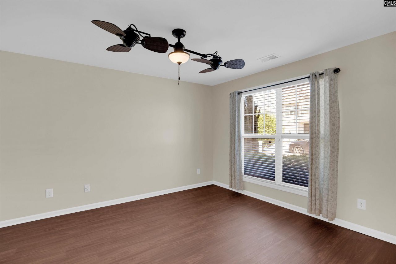 672 Deertrack Run  Photo 15