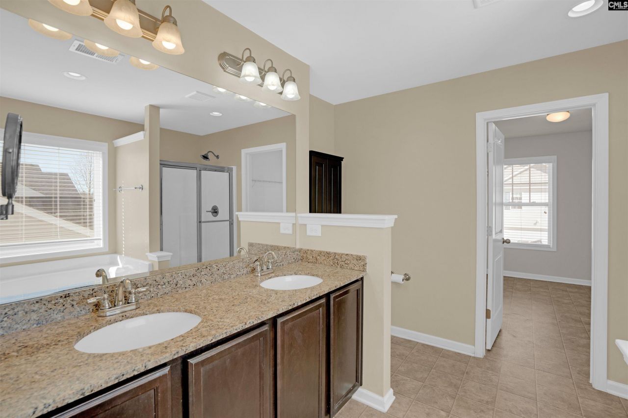 672 Deertrack Run  Photo 21