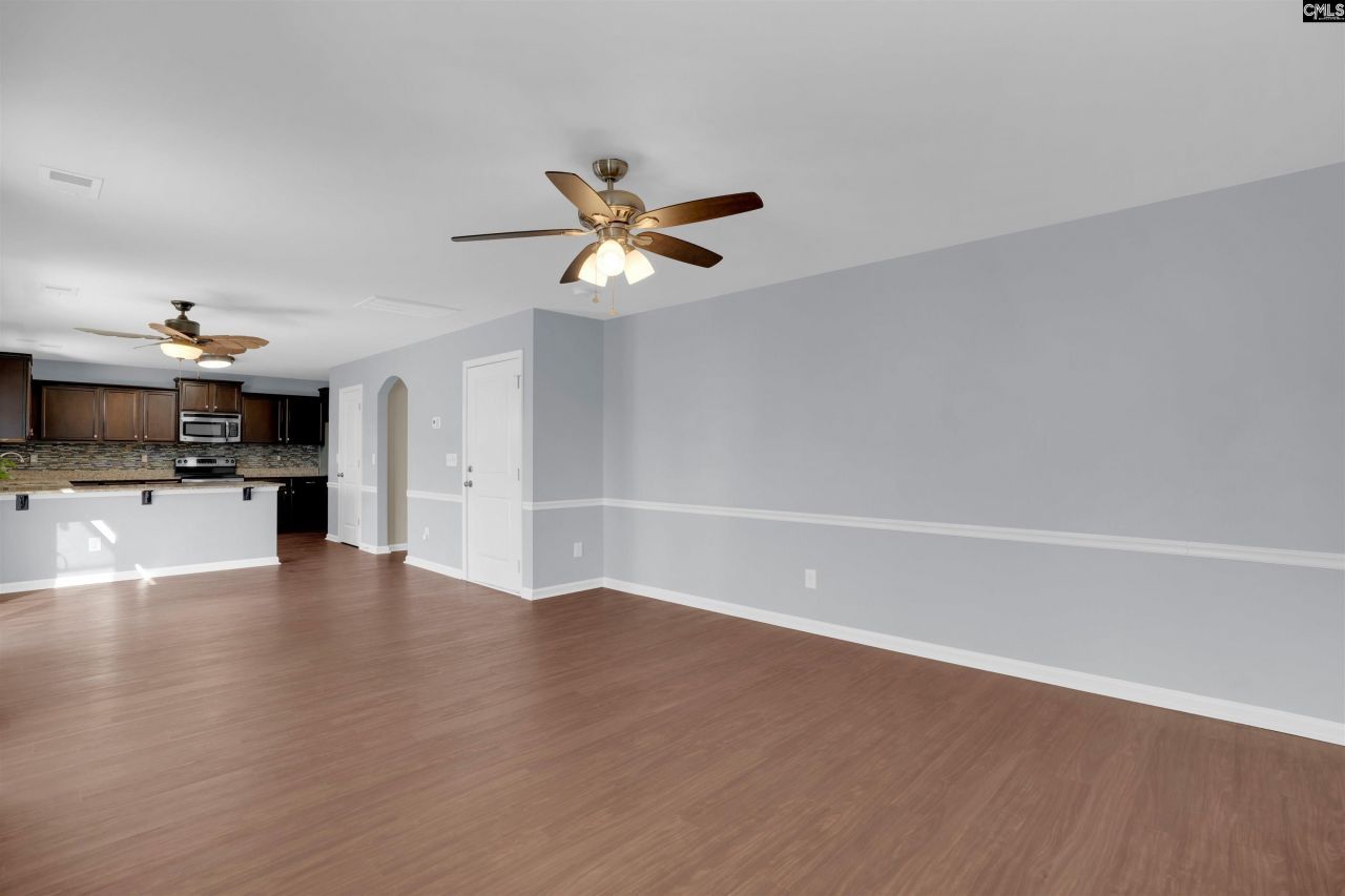 672 Deertrack Run  Photo 7