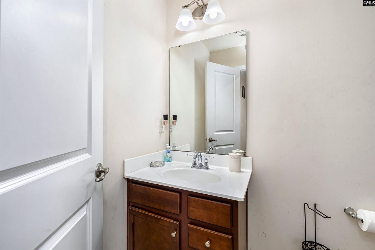 219 Luna Trail Photo 32