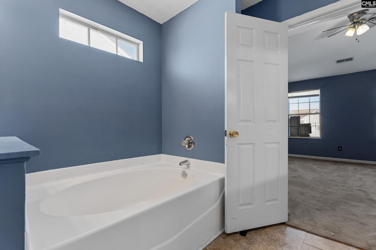 245 Fox Grove Circle  Photo 19