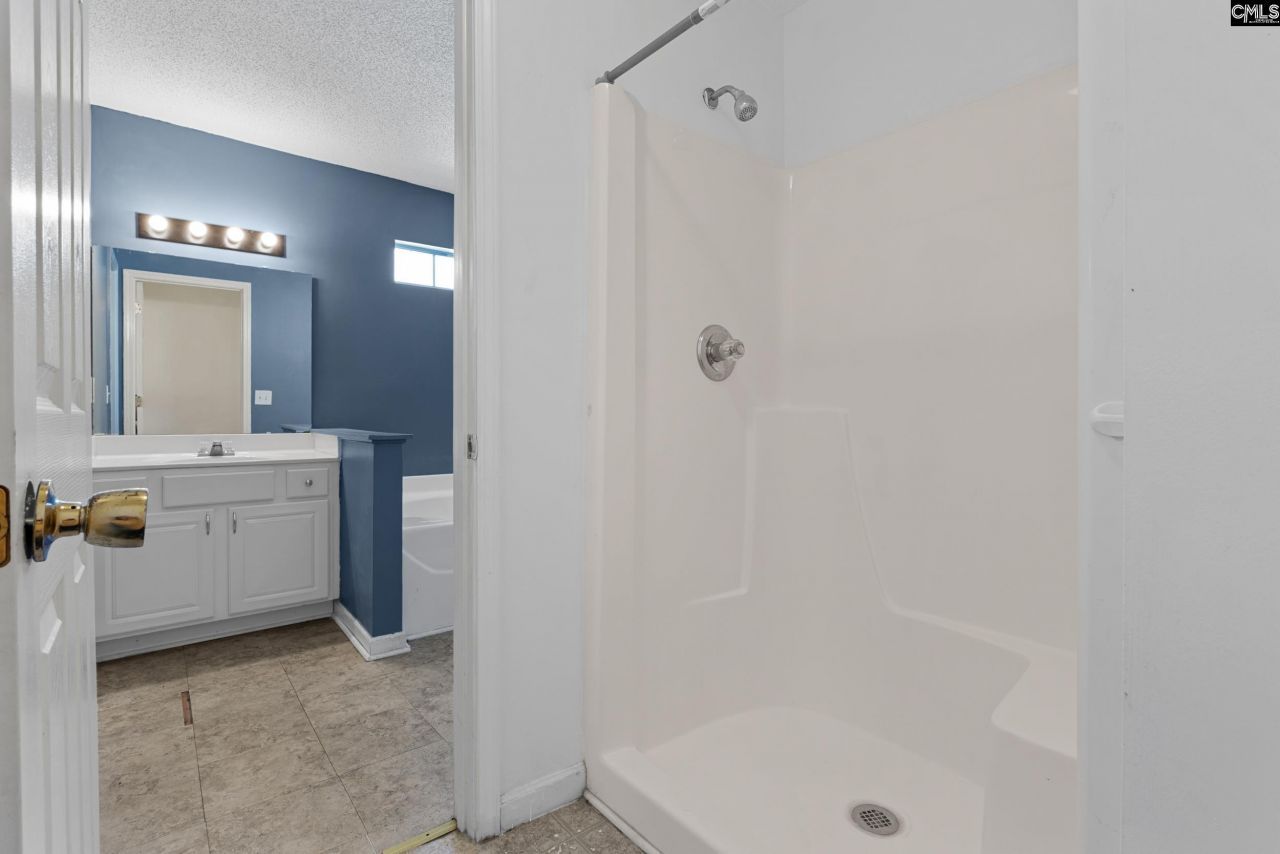 245 Fox Grove Circle  Photo 21