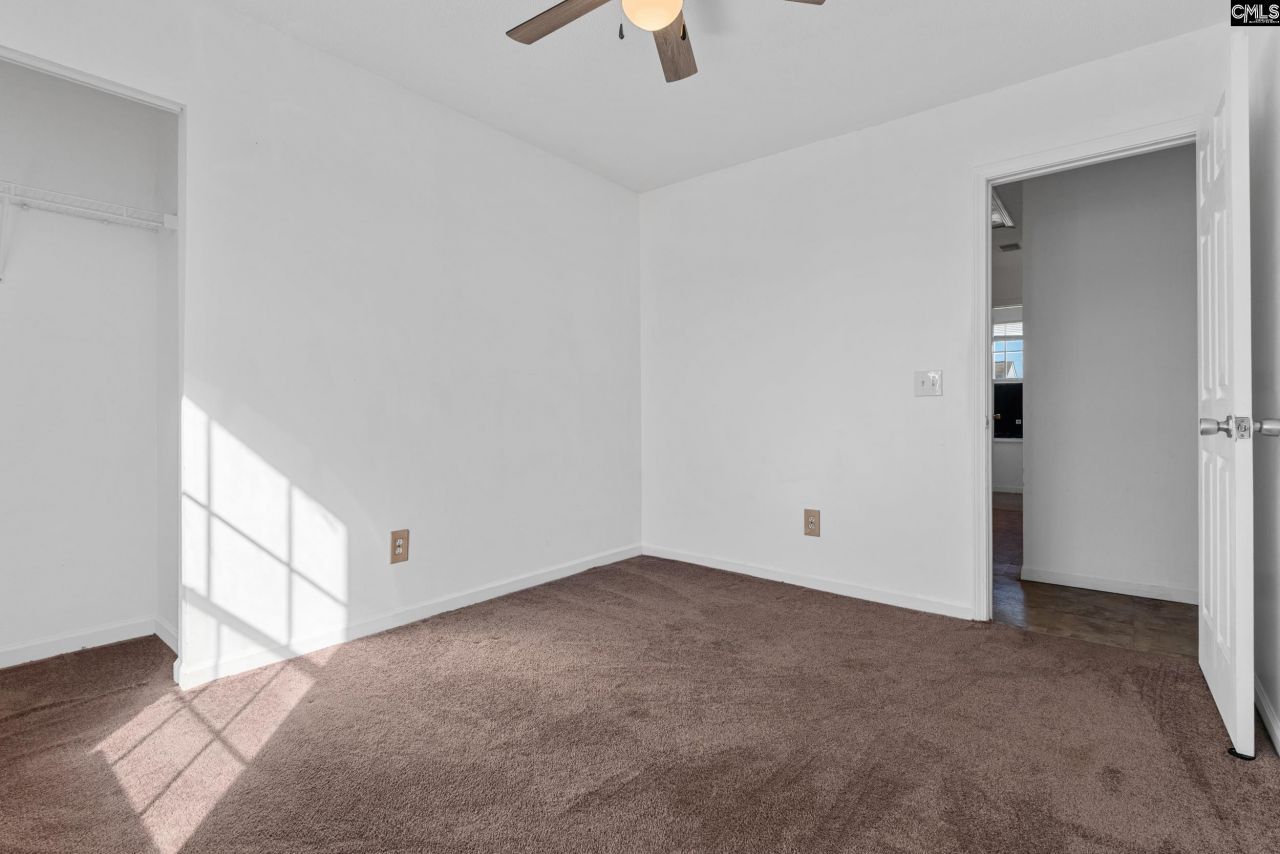 245 Fox Grove Circle  Photo 23