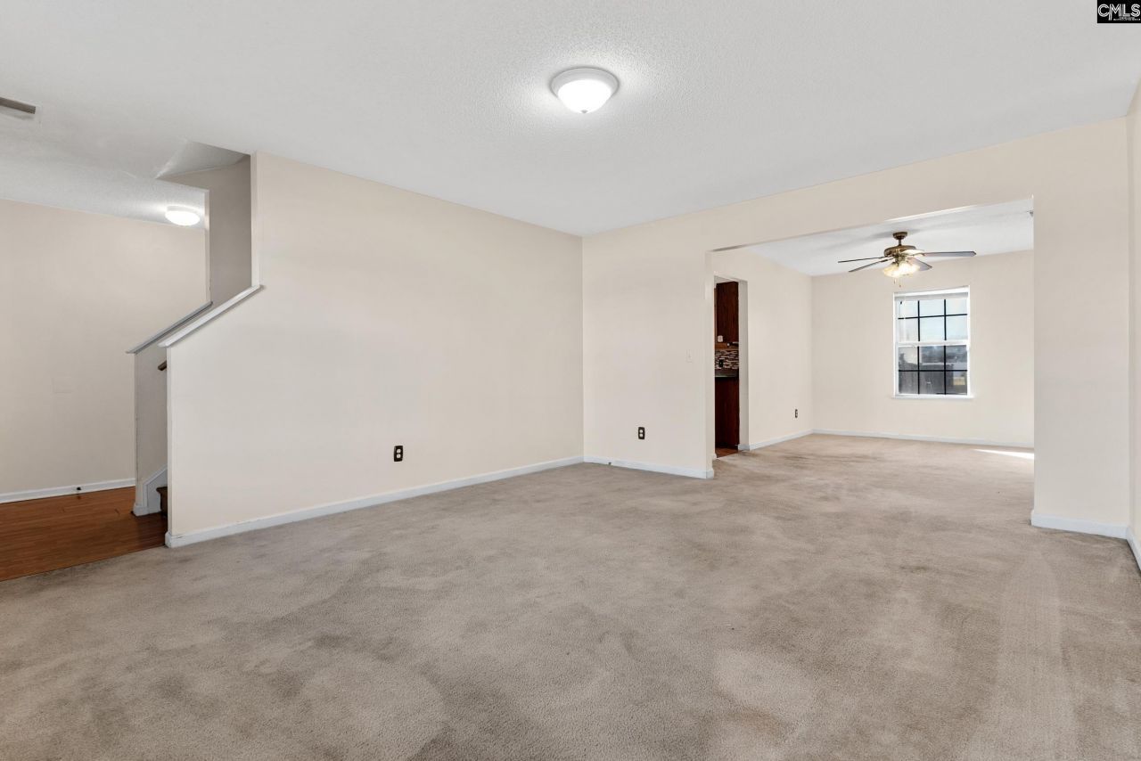 245 Fox Grove Circle  Photo 6