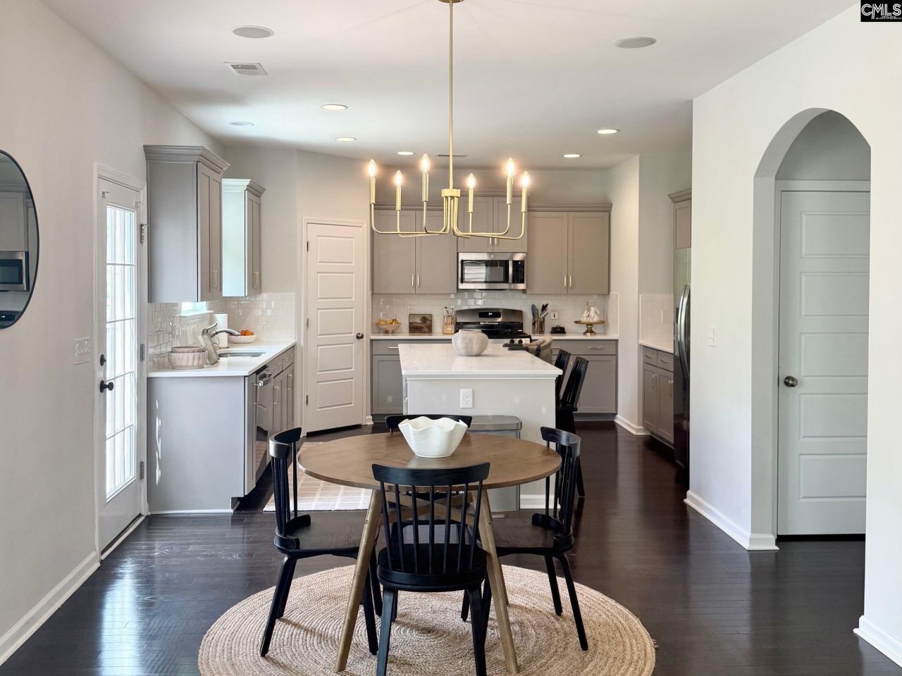 145 Madison Park Drive  Photo 10