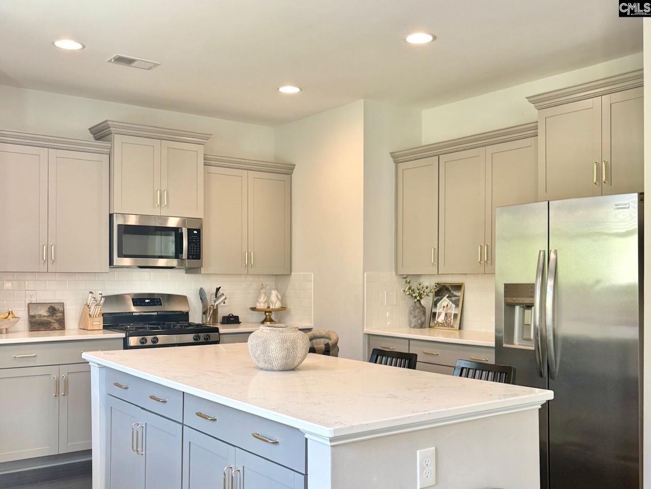 145 Madison Park Drive  Photo 11