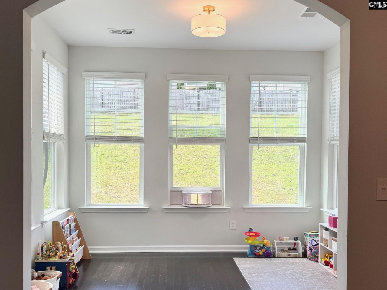 145 Madison Park Drive  Photo 13