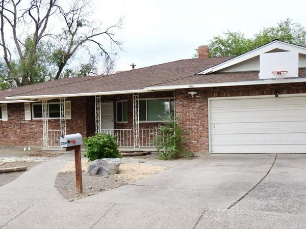 2390 Barnes Circle, Reno, NV 89509