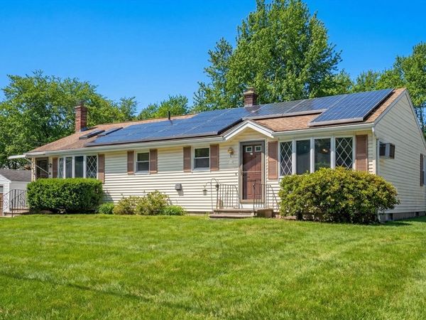 16 Amherst St, Grafton, MA 01536